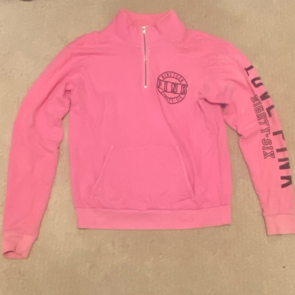 PINK Victorias Secret Sweatshirt with pockets